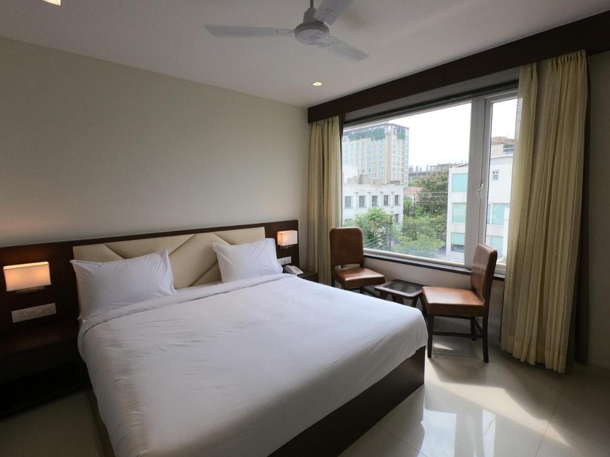 Hotel The Bellevue Indore Ngoại thất bức ảnh
